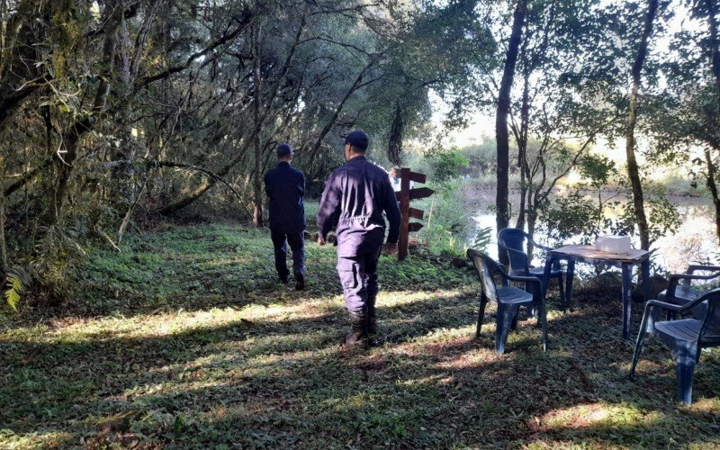 Criança de dois anos é encontrada em área de mata 12 horas após desaparecer no norte do RS