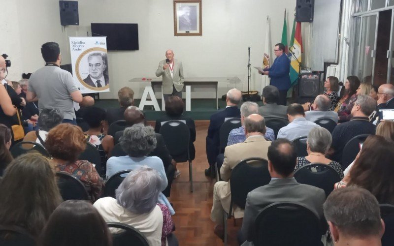 Entre os homenageados de ontem, Mario Alberto Gusmão