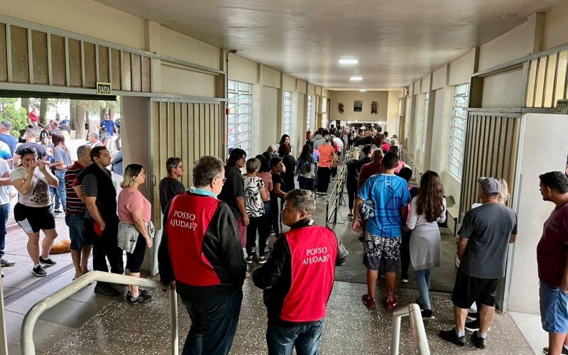Local onde estÃ¡ o tÃºmulo do padre Reus Ã© destino de romeiros de diferentes cidades da regiÃ£o   