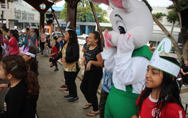 Páscoa Solidária divertiu as famÃlias em Estância Velha
