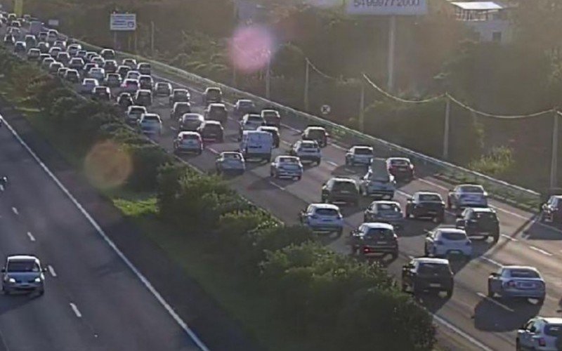 Trânsito na freeway era intenso às 17h40