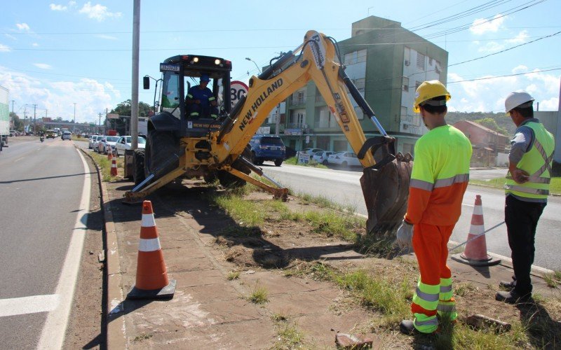 Saiba como as obras do complexo de viadutos da Scharlau alteram o trânsito nesta semana