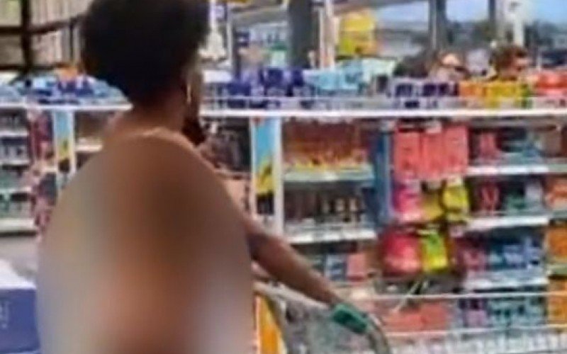 Polícia investiga denúncia de racismo contra professora em mercado de Curitiba