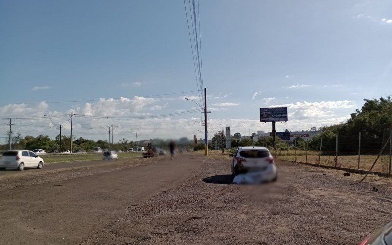 Uma mulher fica ferida em um acidente entre três carros na BR-116