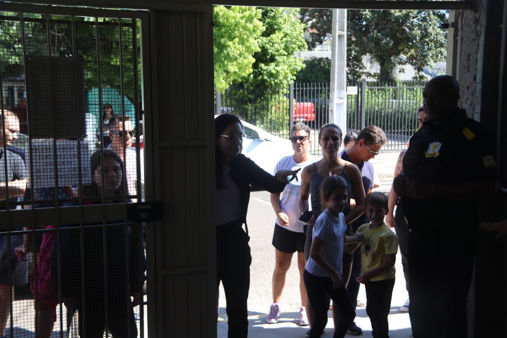 Escolas da rede municipal contarão com agente de segurança a partir de hoje