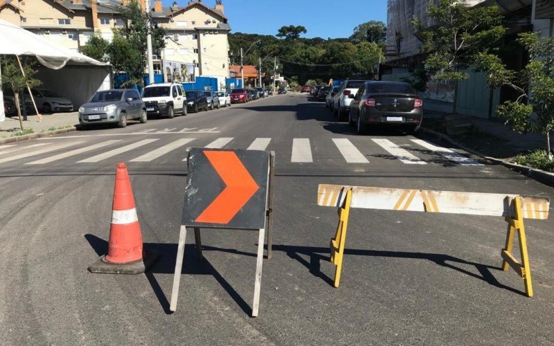Trechos da Av. Júlio de Castilhos e da Rua Dom Pedro II estão fechados para obras