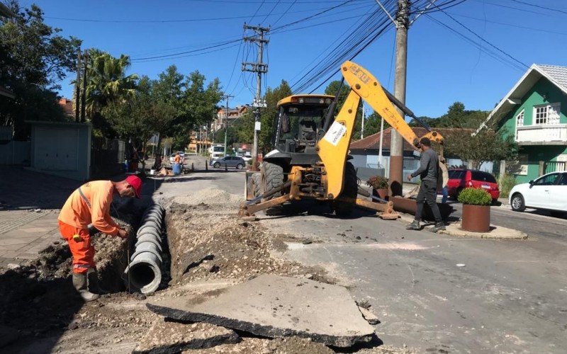 Trechos da Av. Júlio de Castilhos e da Rua Dom Pedro II estão fechados para obras