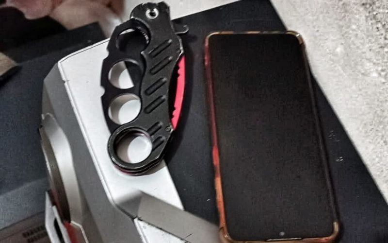 Objetos foram apreendidos na casa da adolescente