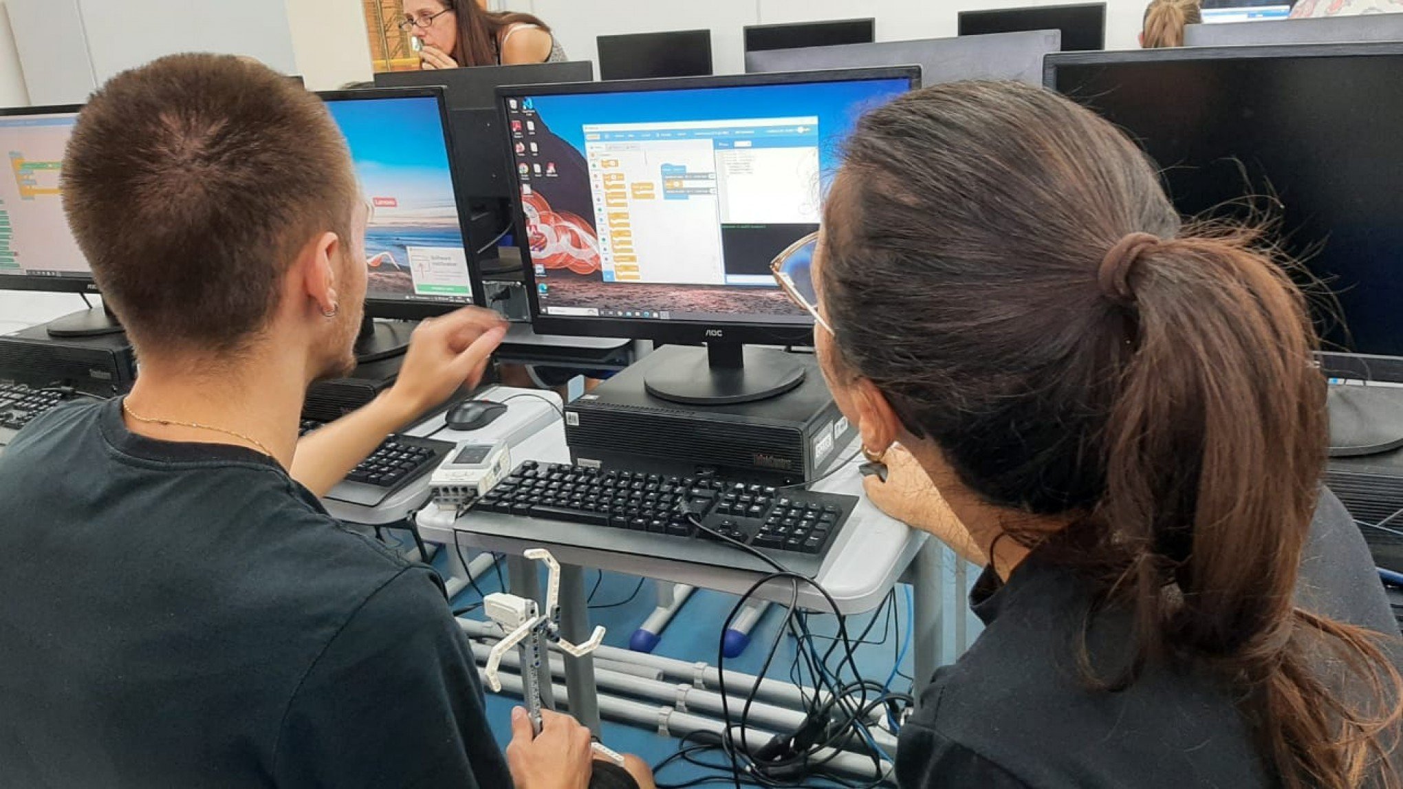 Professores da rede municipal de São Leopoldo têm formação sobre robótica