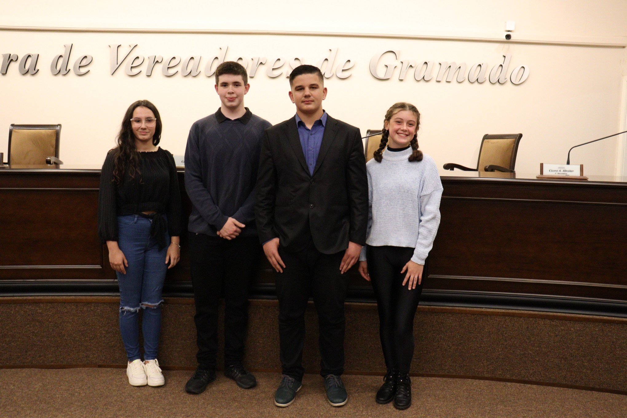 Definida a Mesa Diretora do Parlamento Jovem de Gramado