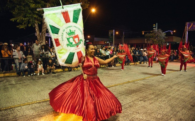 Desfile das escolas de samba de Novo Hamburgo