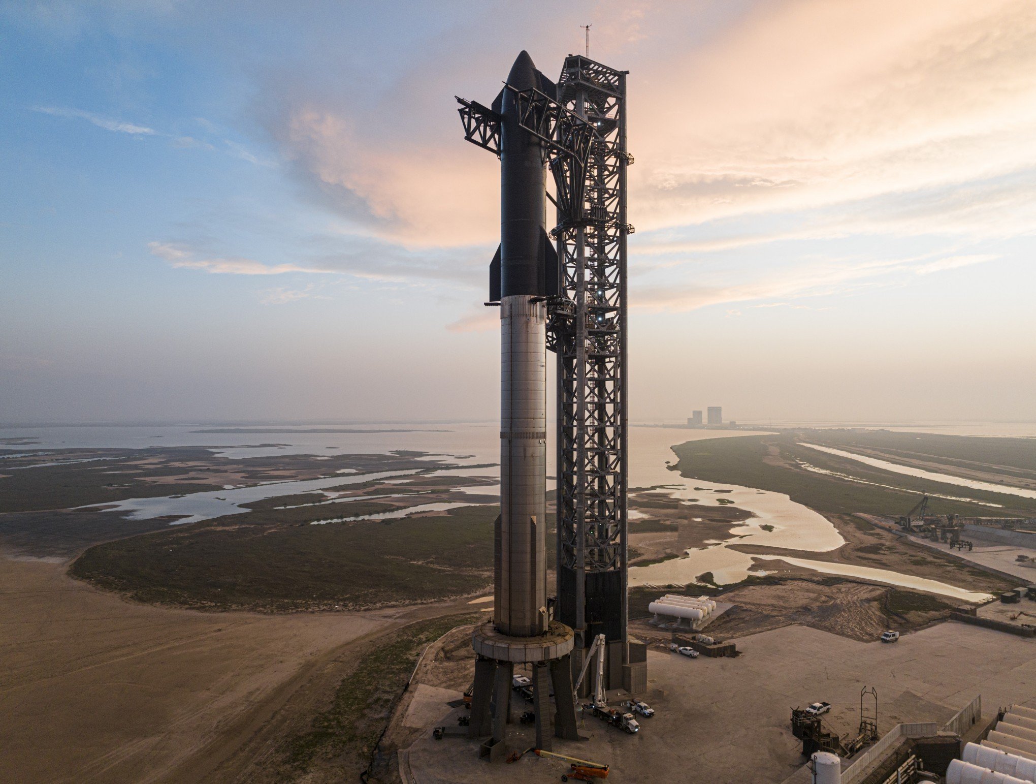 STARSHIP: SpaceX adia lançamento do foguete mais poderoso da história