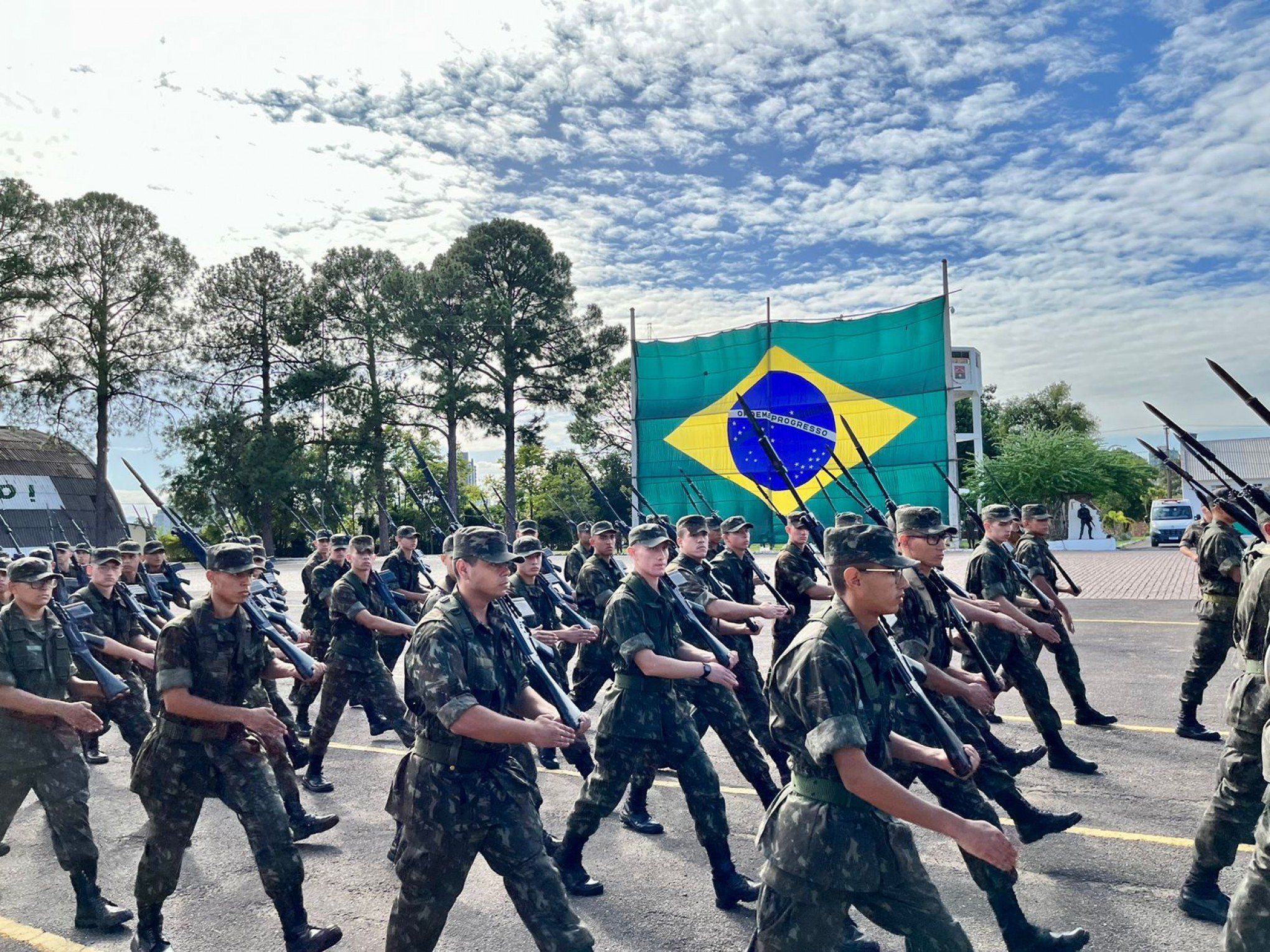 Dia do Exército é celebrado com festa no 19º BIMtz