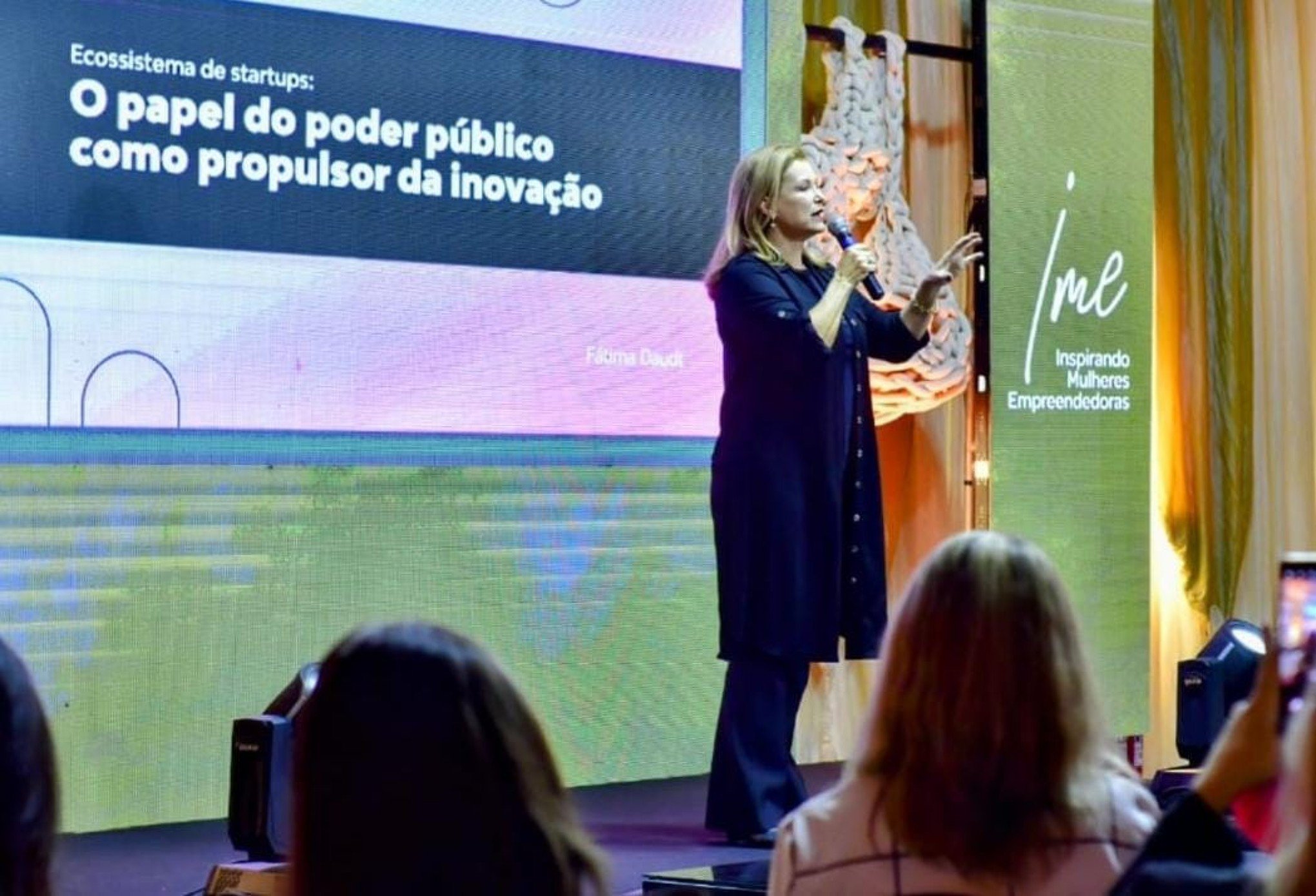 Prefeita de Novo Hamburgo palestra para mulheres empreendedoras em Bento Gonçalves