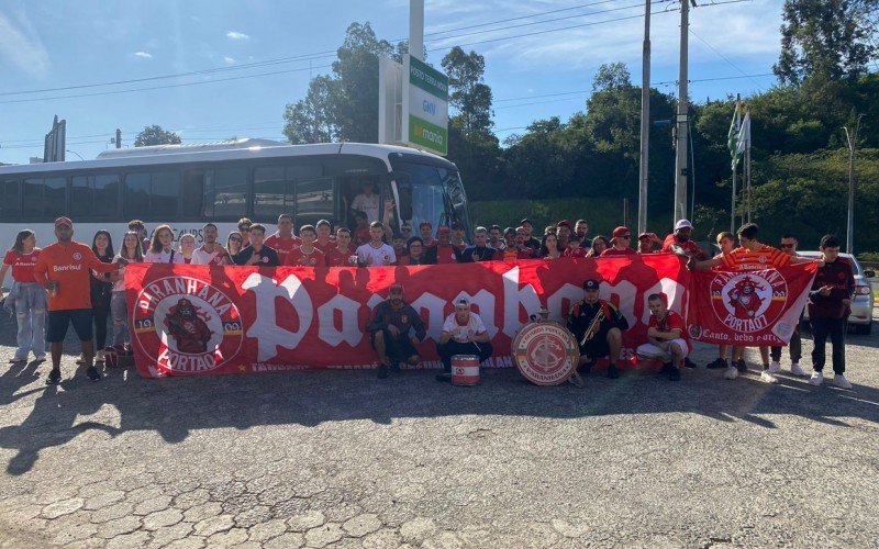 Adelino FÃ©lix de Souza, aos 109 anos, no jogo  do Internacional e Flamengo