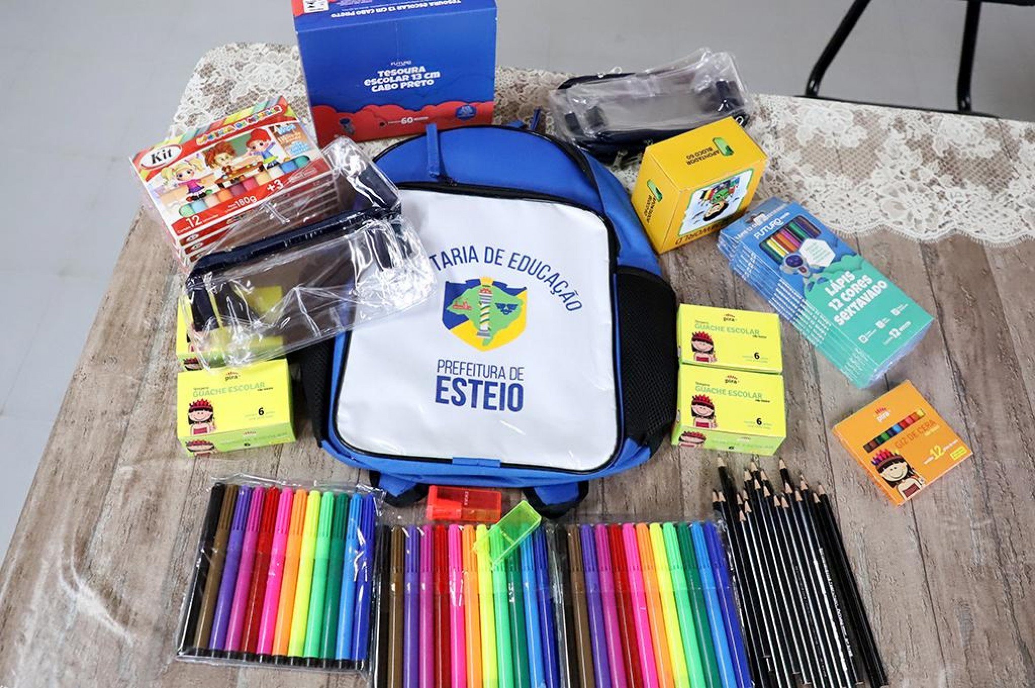 Estudantes em vulnerabilidade social ganharão kits escolares em Esteio