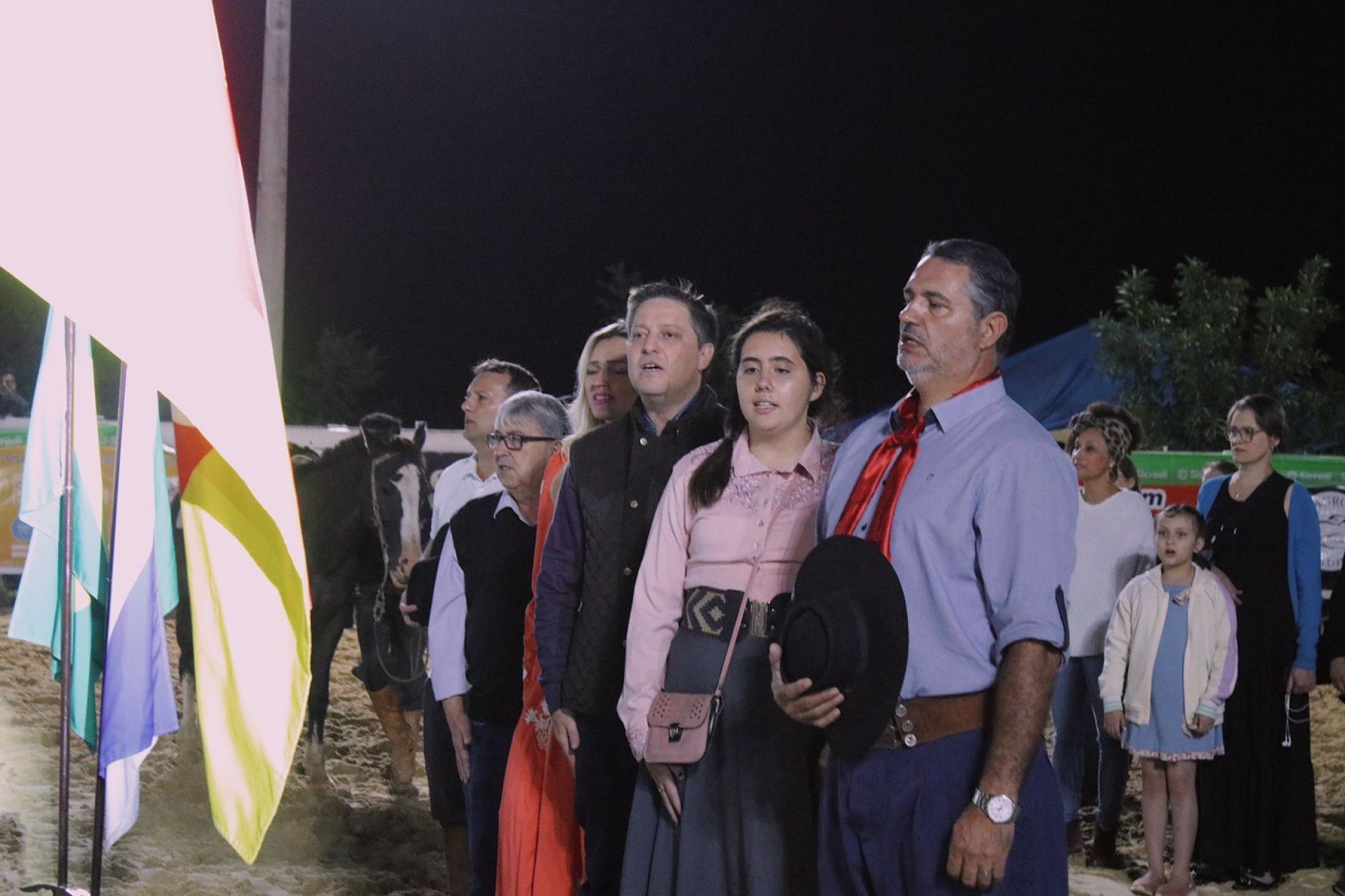 Battistella festeja sucesso do rodeio em Nova Santa Rita