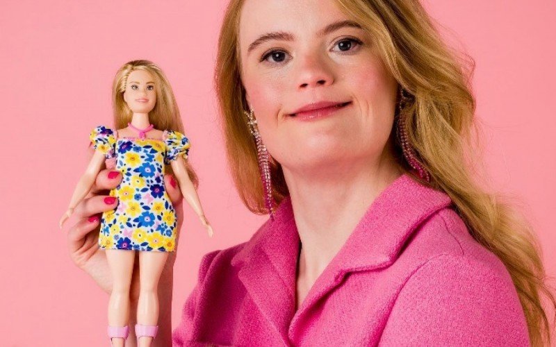 Barbie lança primeira boneca com sÃndrome de Down