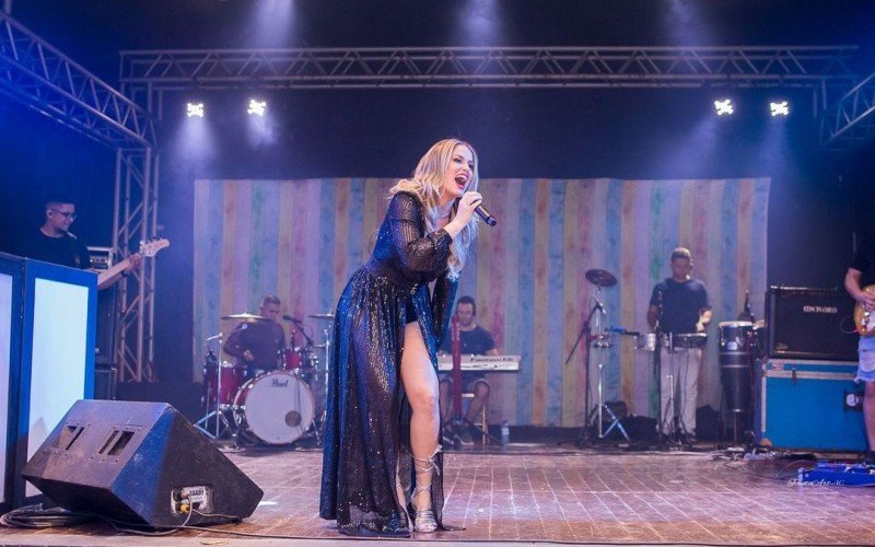 Marido é investigado pela morte da cantora Nayara Vilela no Acre