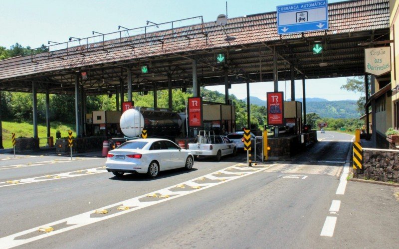 Movimento nas praças de pedágio da região