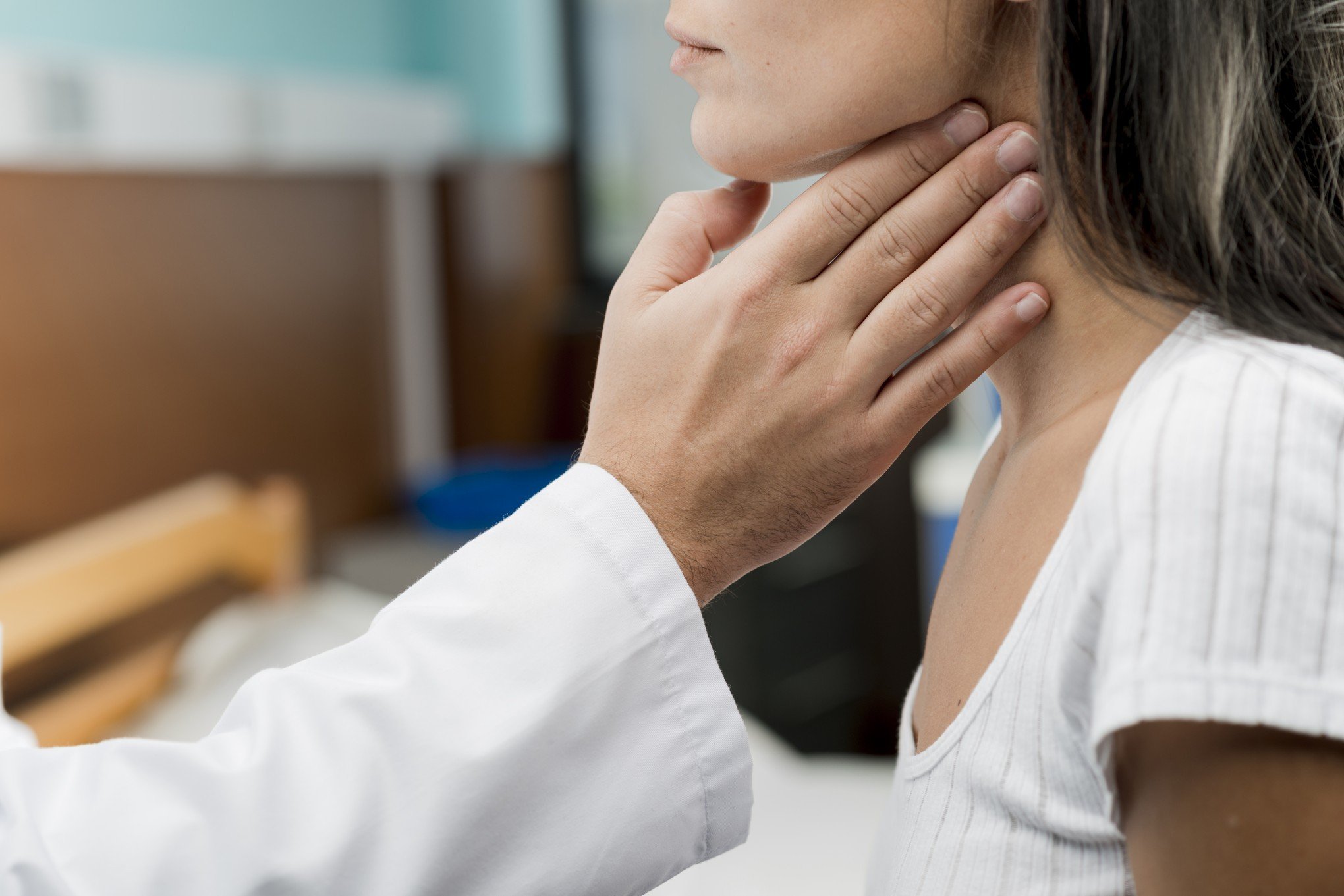 Sexo oral pode gerar câncer na garganta? Entenda