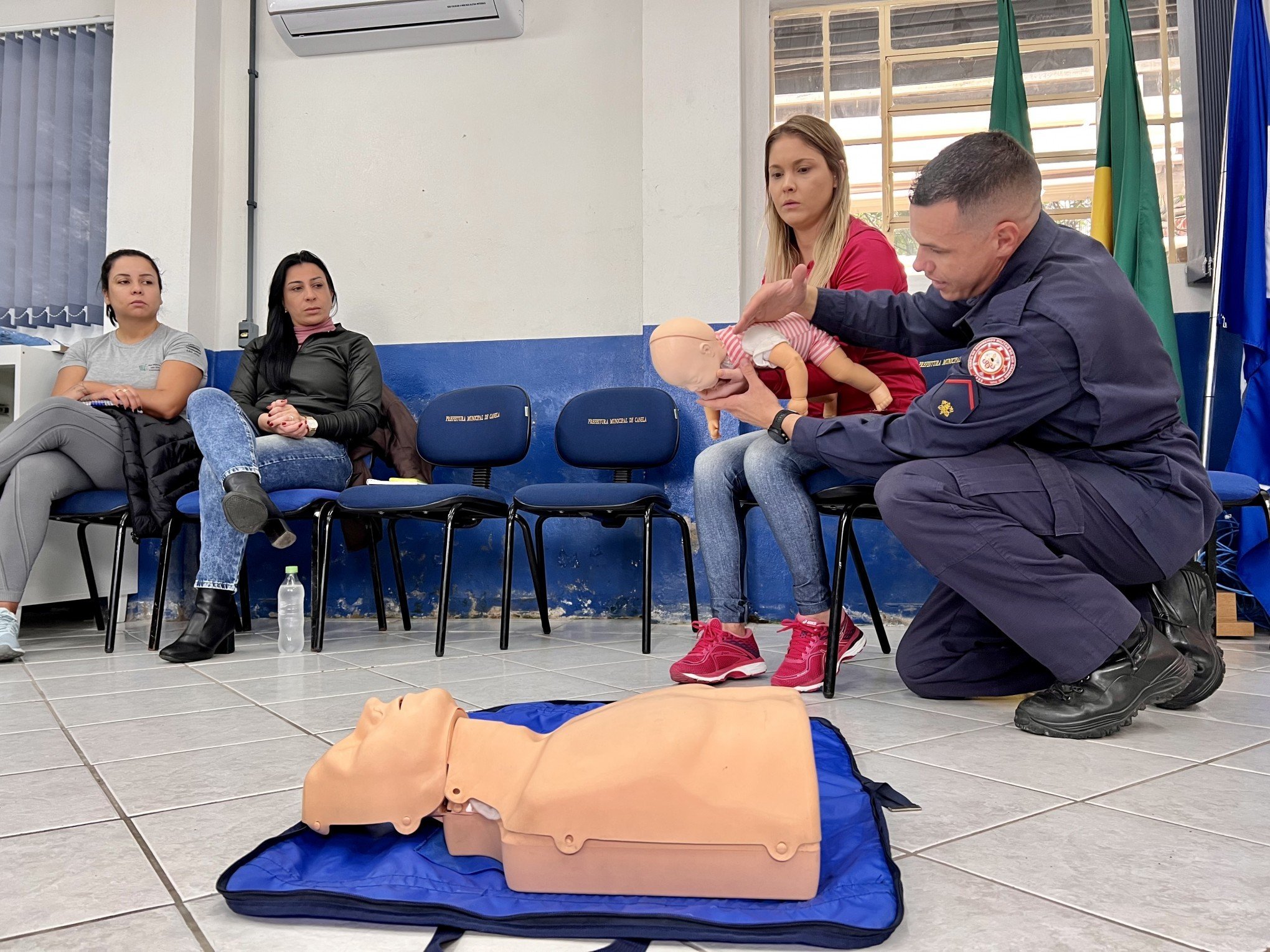 Professores de Canela aprendem técnicas para salvar vidas