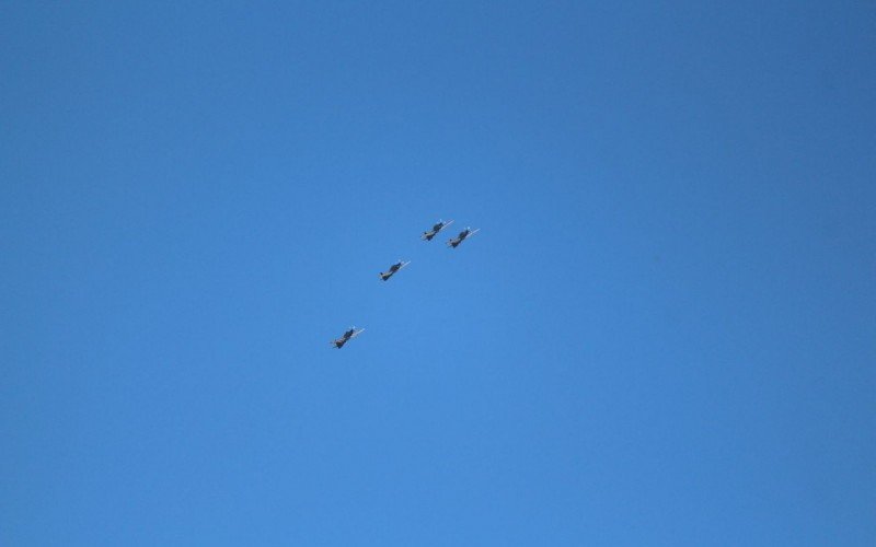 Show aéreo aconteceu na tarde deste sábado (29) em Novo Hamburgo