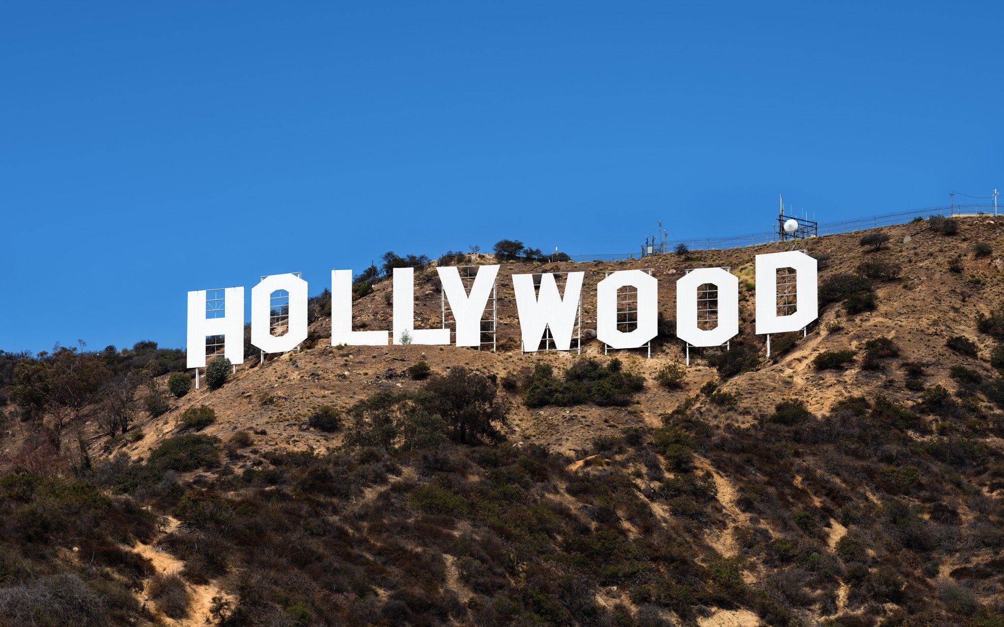 Roteiristas de cinema e televisão de Hollywood anunciam greve