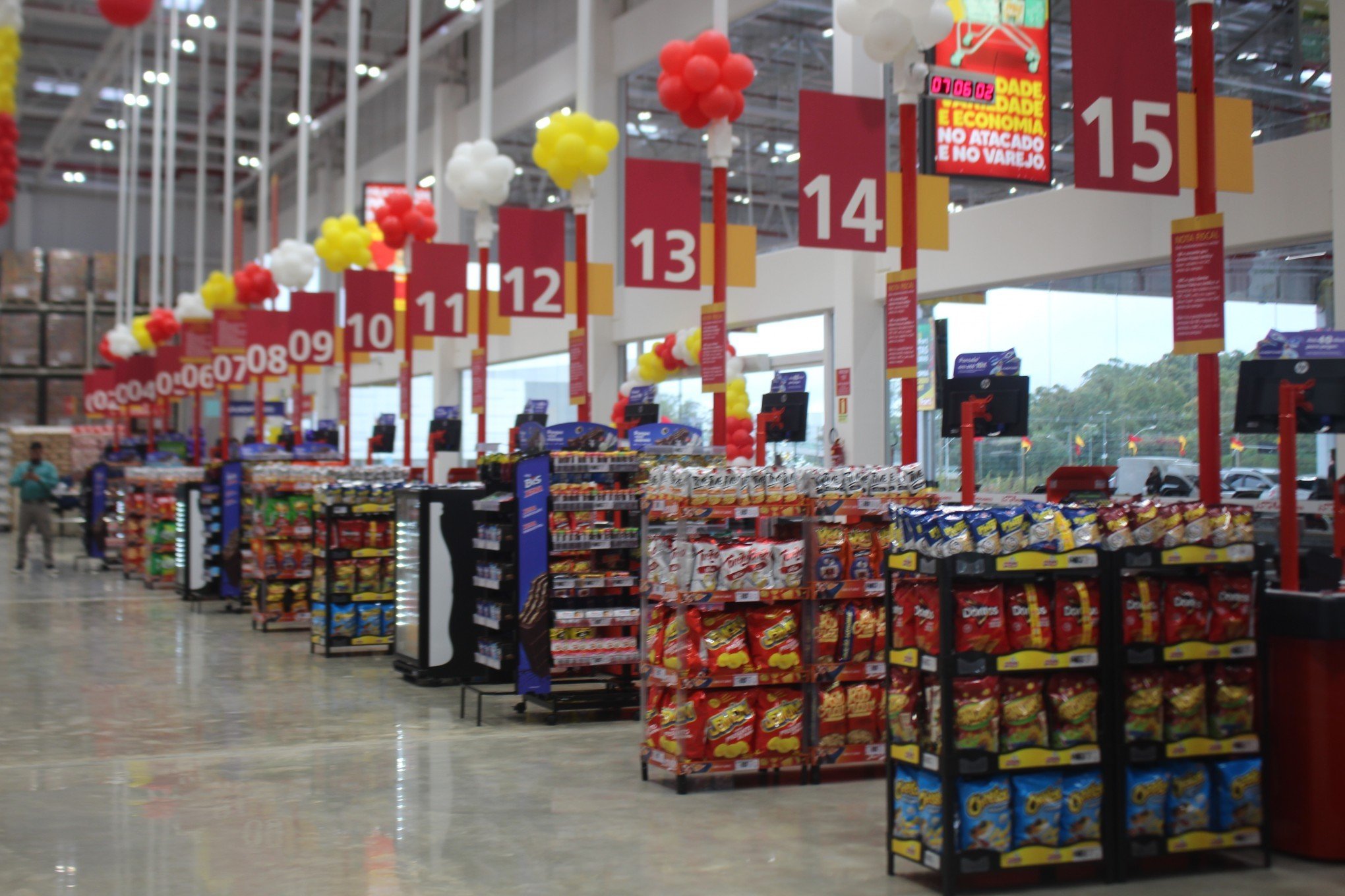 Walmart inaugura seção de produtos brasileiros em loja no sul da, walmart  mais próximo 