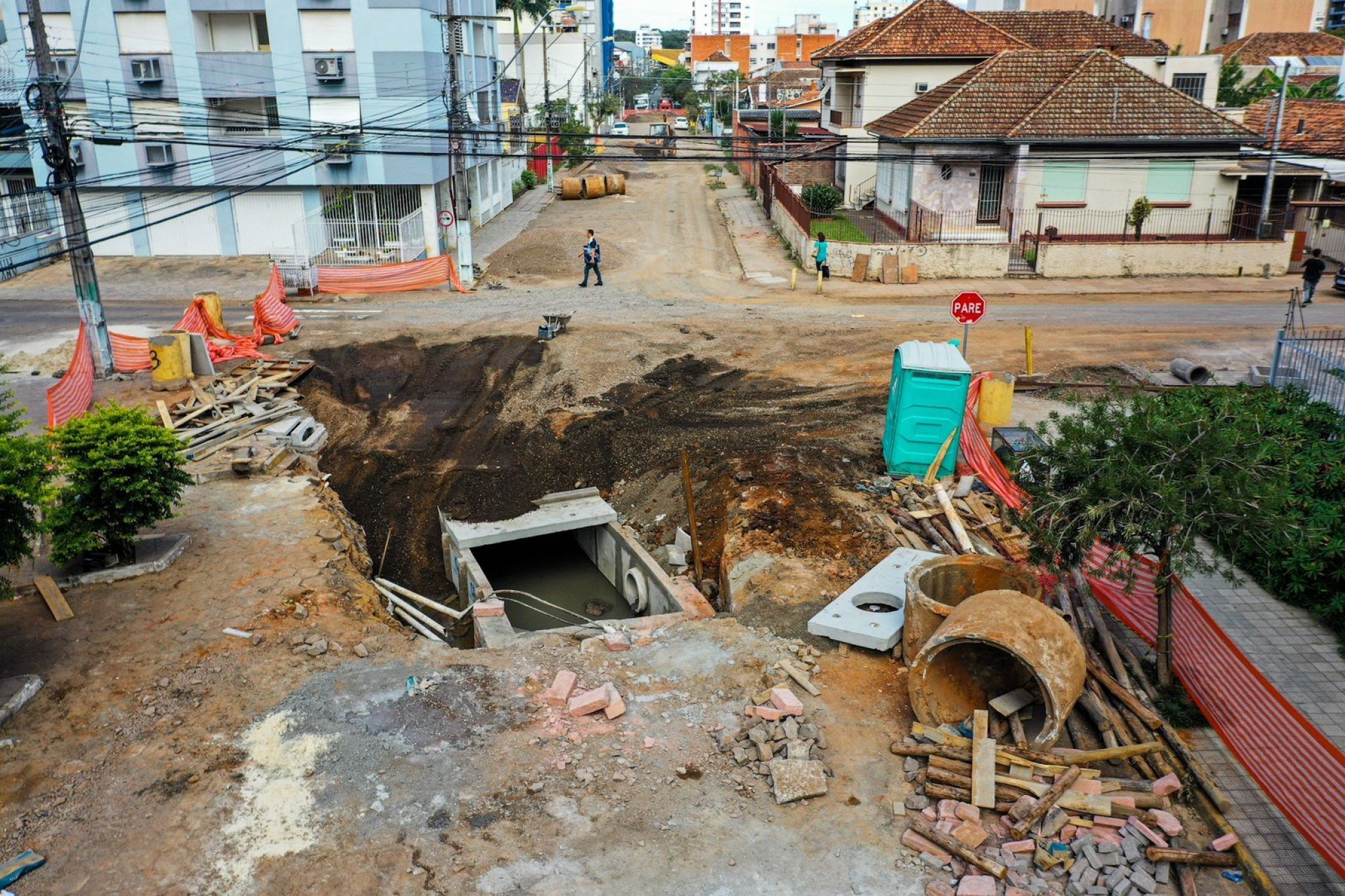 Obras de drenagem seguem ocorrendo no Centro de São Leopoldo