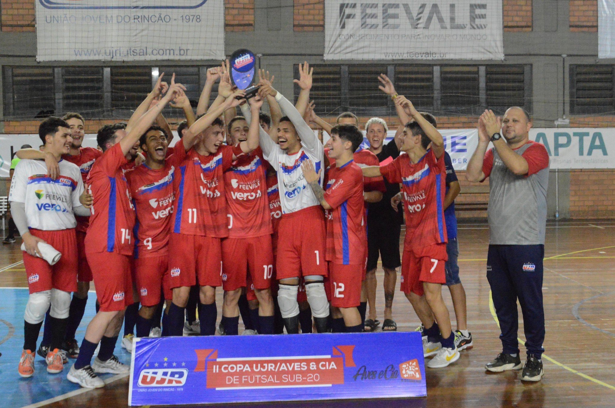 UJR/Feevale/Banrisul é campeã da II Copa UJR/Aves & Cia de Futsal Sub-20