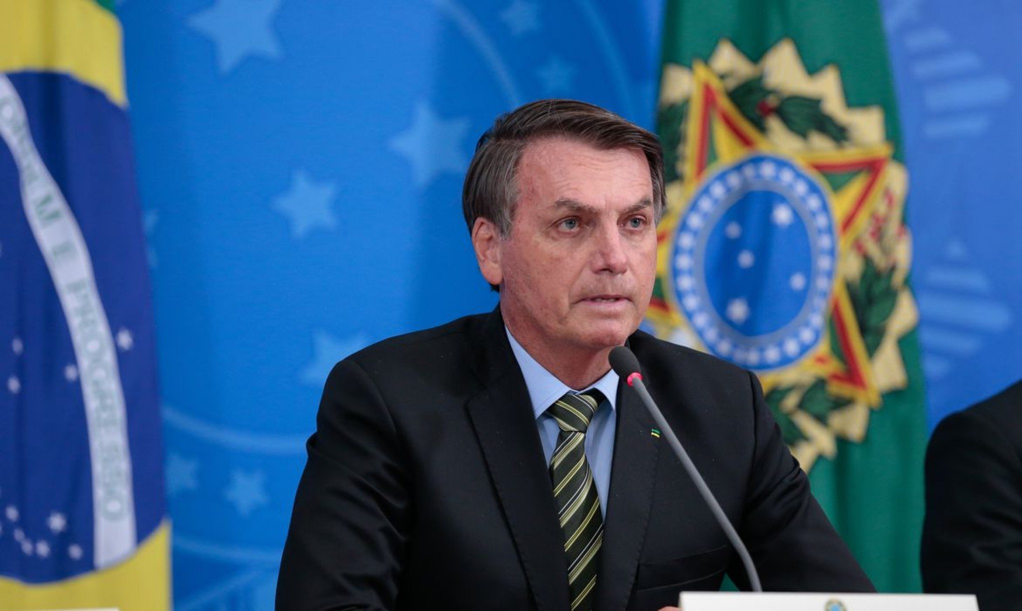 Bolsonaro diz ao Supremo que quer ter acesso às conversas recuperadas pela PF