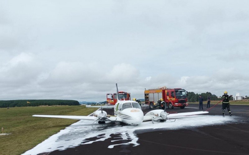 Princípio de incêndio foi contido com água e espuma
