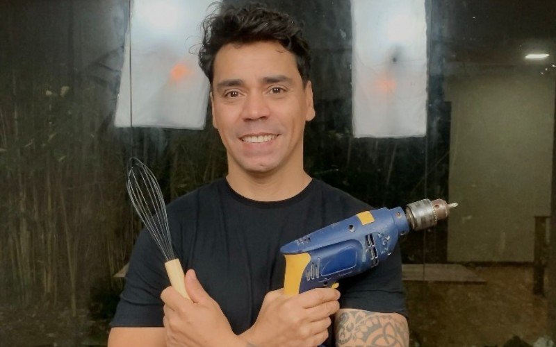 Morador de Morro Reuter faz "comida de pedreiro" e passa para próxima fase do MasterChef Brasil