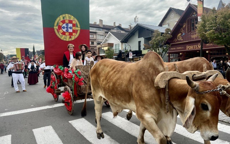 Desfile de Carretas é uma das atrações da Festa da Colônia de Gramado