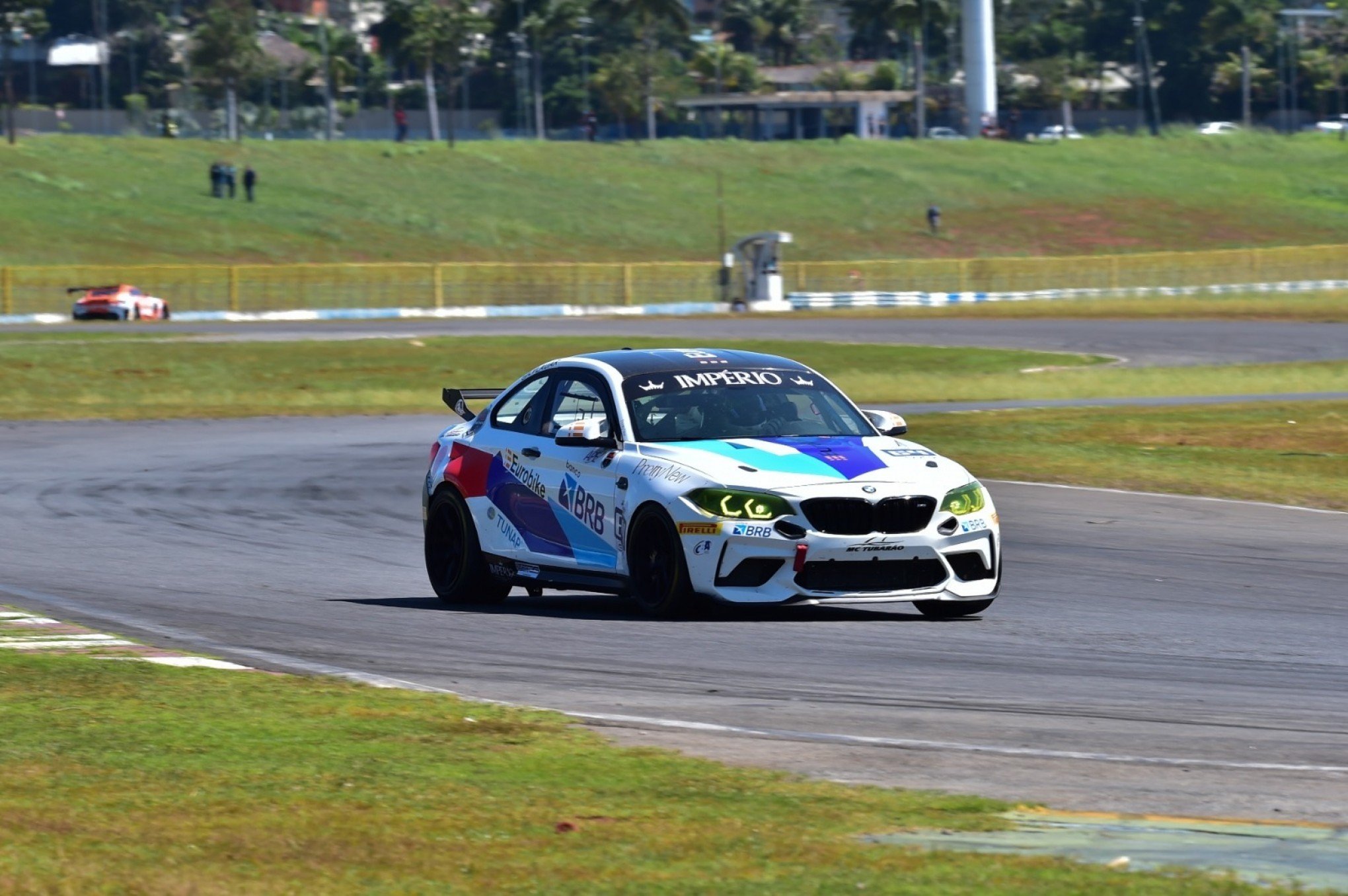 MC Tubarão sobe ao pódio com a Autlog Racing Team e a Eurobike no Endurance Brasil