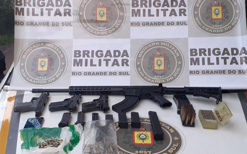 EM TRÊS DIAS: Sítio tem morte, apreensão de explosivos e homem flagrado desenterrando armas