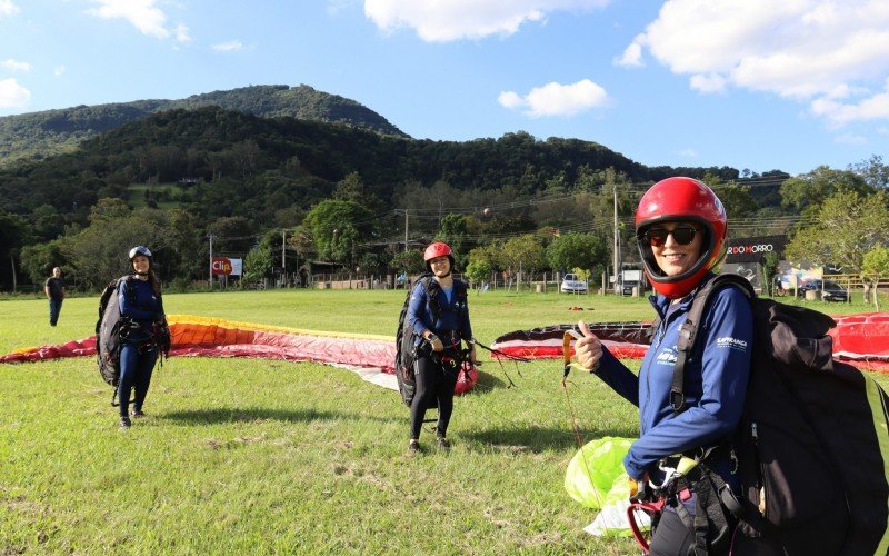 O trio se desafiou a tentar algo radical