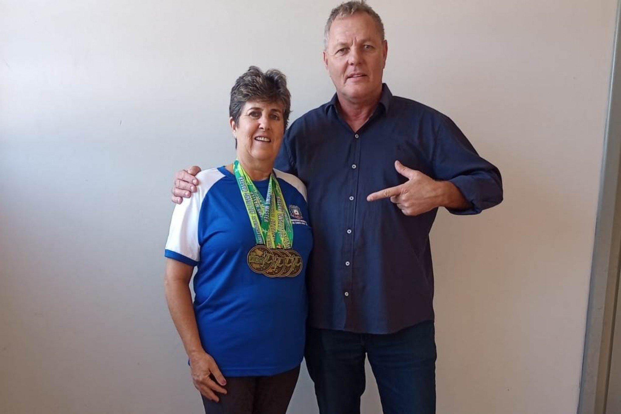 Atleta de Campo Bom conquista quatro medalhas de ouro no atletismo máster