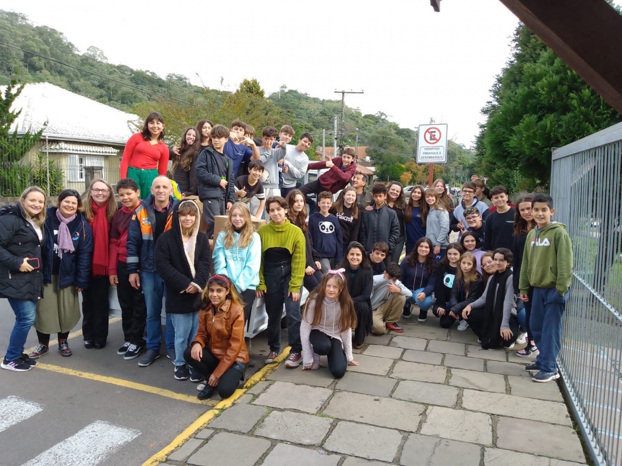 Escola de Gramado realiza iniciativa solidária com alunos do 7º Ano