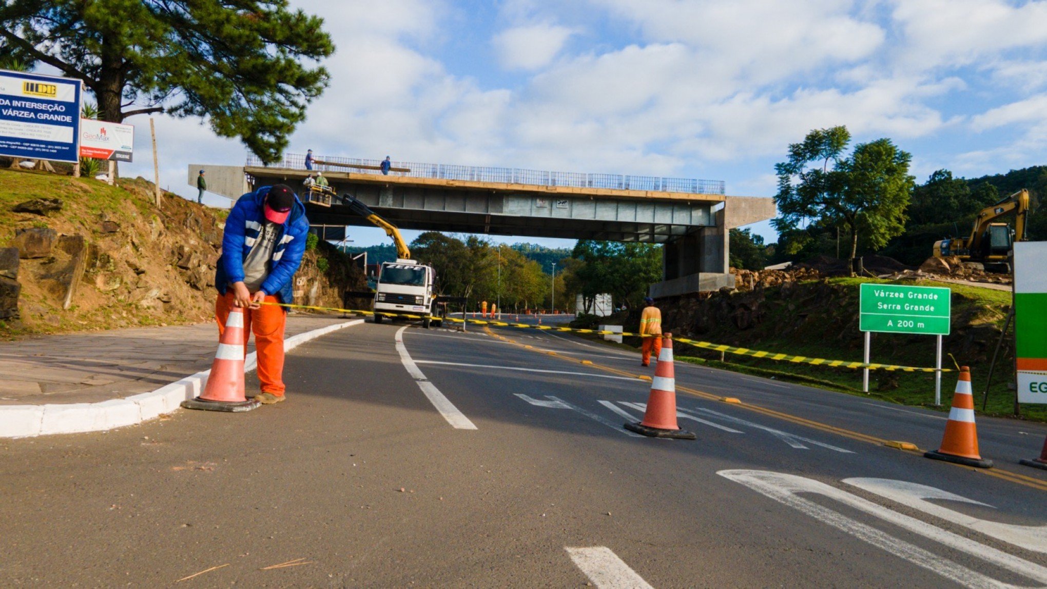 Novo bloqueio em construção de viaduto afetará trânsito da RS-115 em Gramado