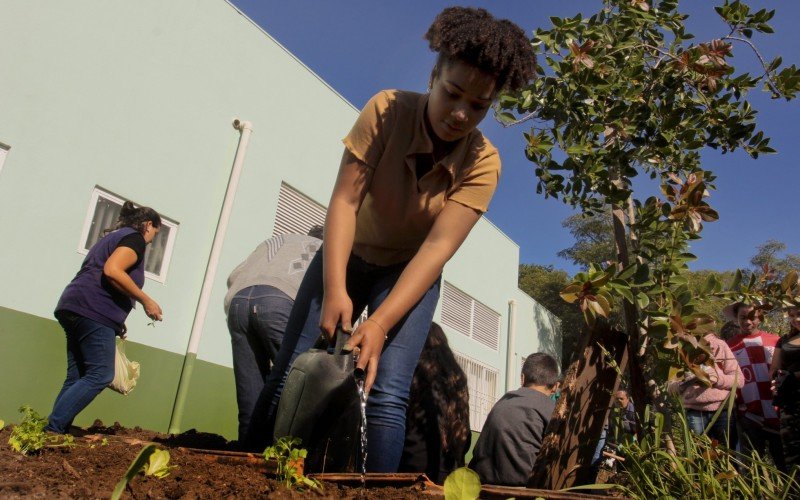  18/05/2023  HORTA - ALUNOS