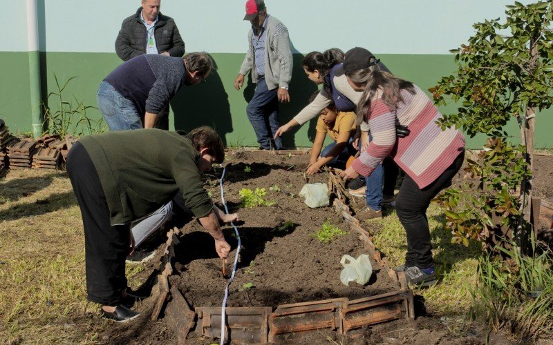  18/05/2023  HORTA - ALUNOS