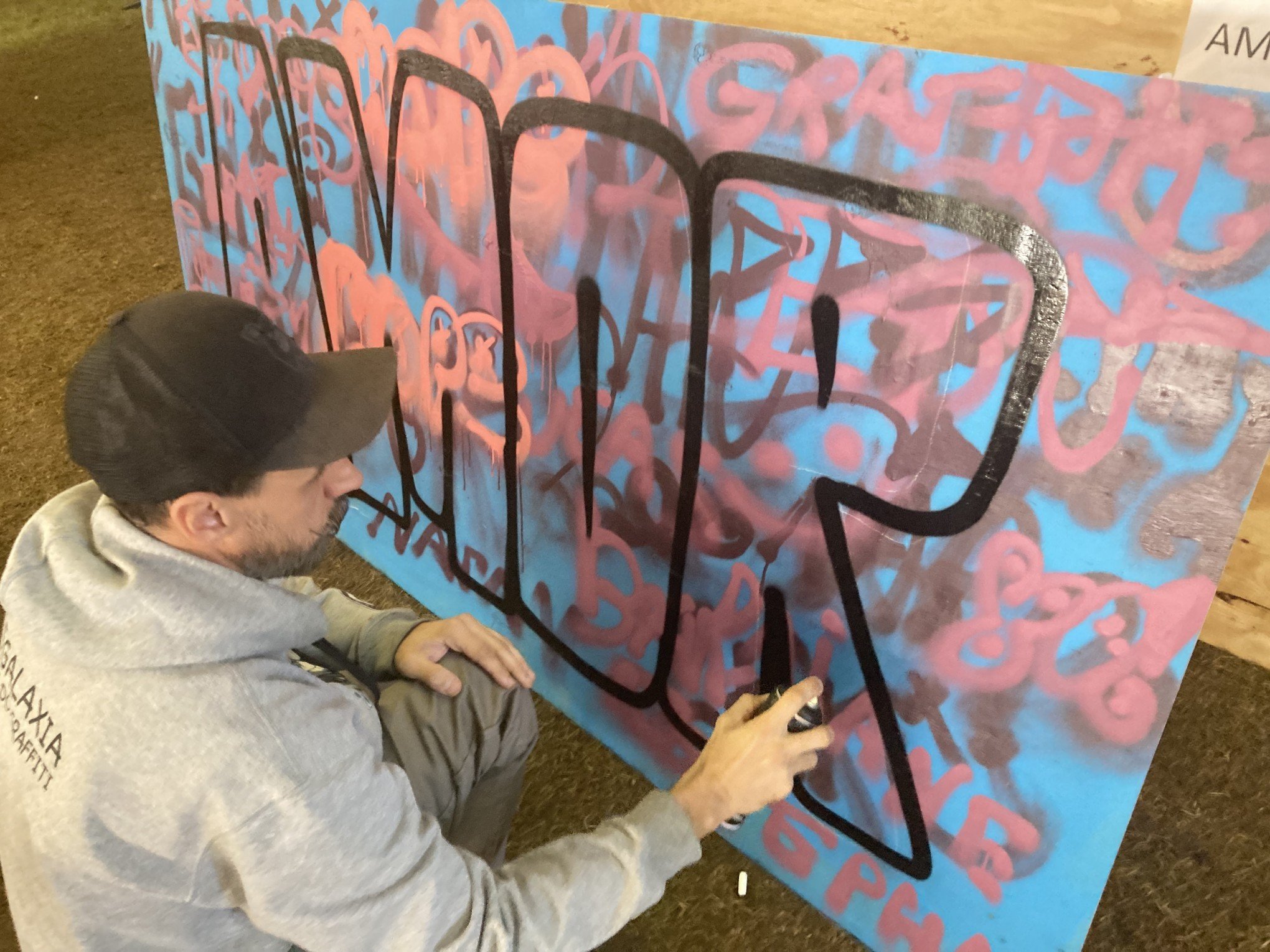 Oficina de grafite é atração na programação da 24ª Karfoffelfest