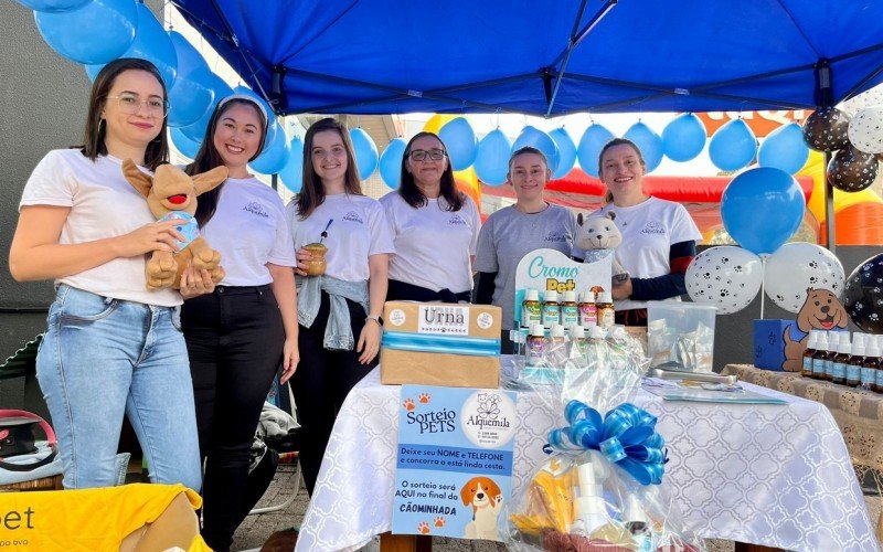Cãominhada aconteceu na manhã deste domingo (21), em São Leopoldo