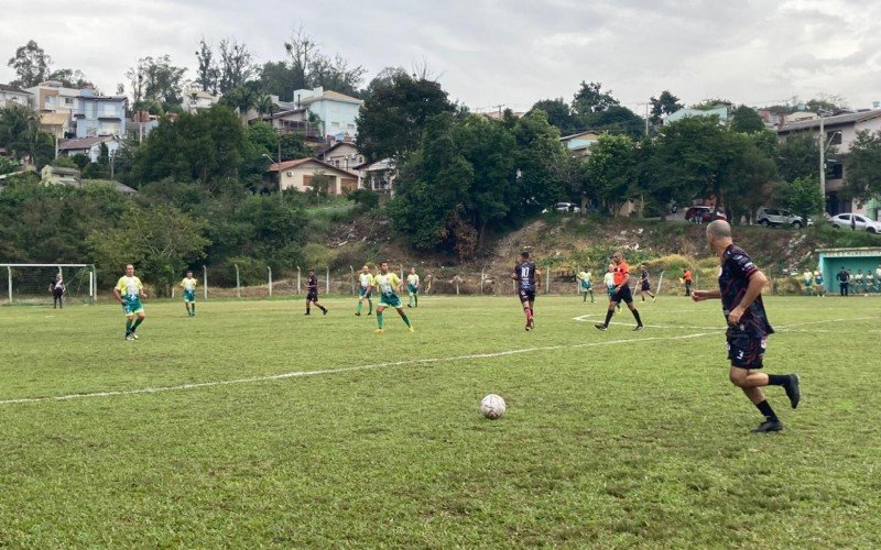 Campeonato 50  com clássico entre Hamburguês e Veterano