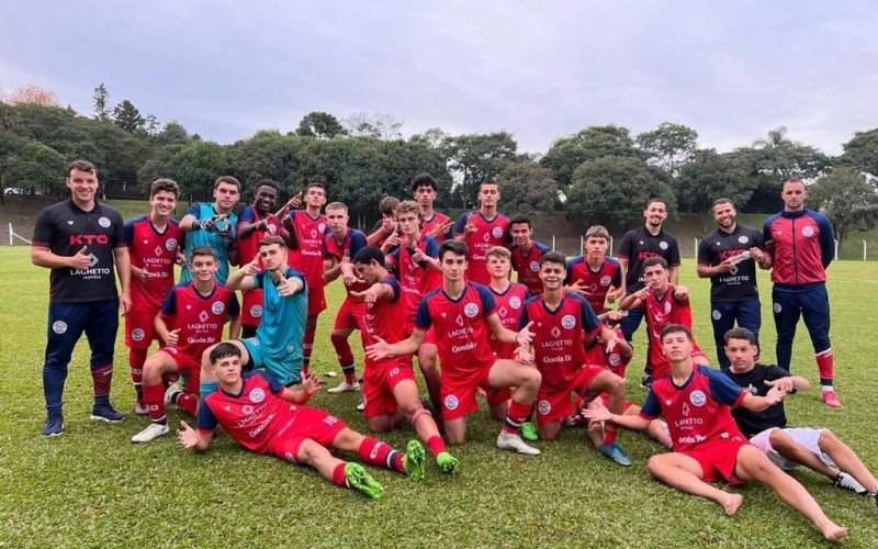 Equipe sub-17 do Gramadense venceu o Caxias por 3 a 0 