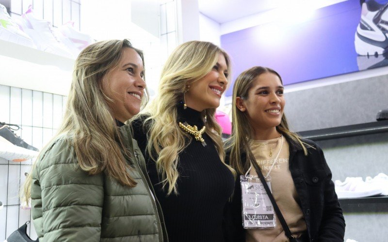 Lore Improta esteve pela primeira vez em Gramado nesta segunda-feira (22)