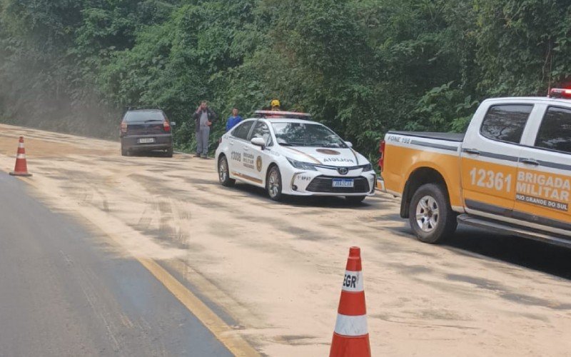 Acidente de trânsito na RS-115, em Gramado, deixa uma pessoa feriada