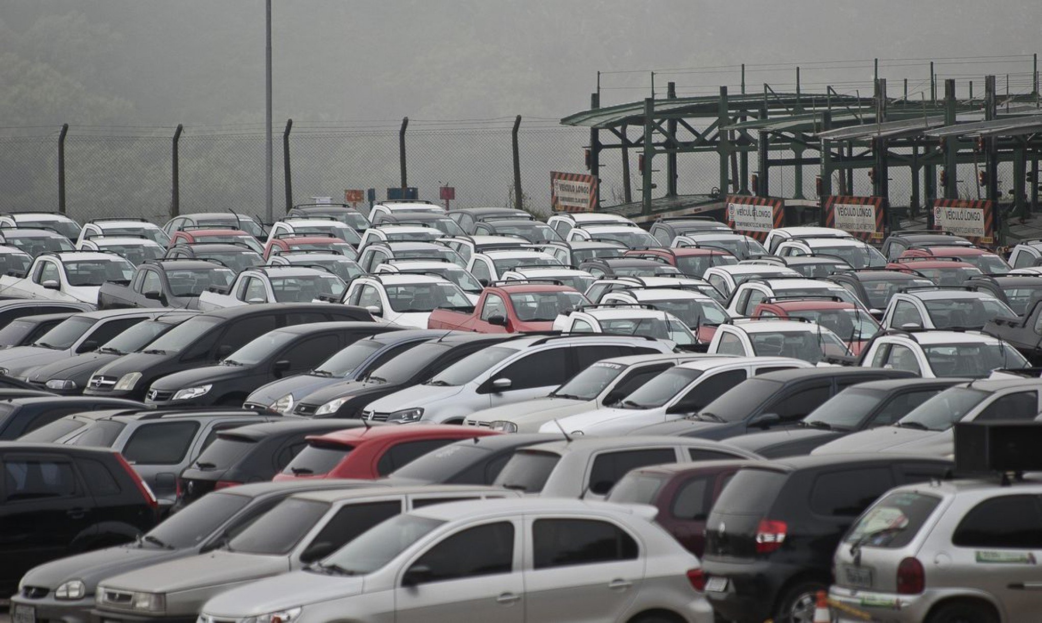CARRO POPULAR: Governo Lula anuncia pacote de medidas para estimular indústria automotiva